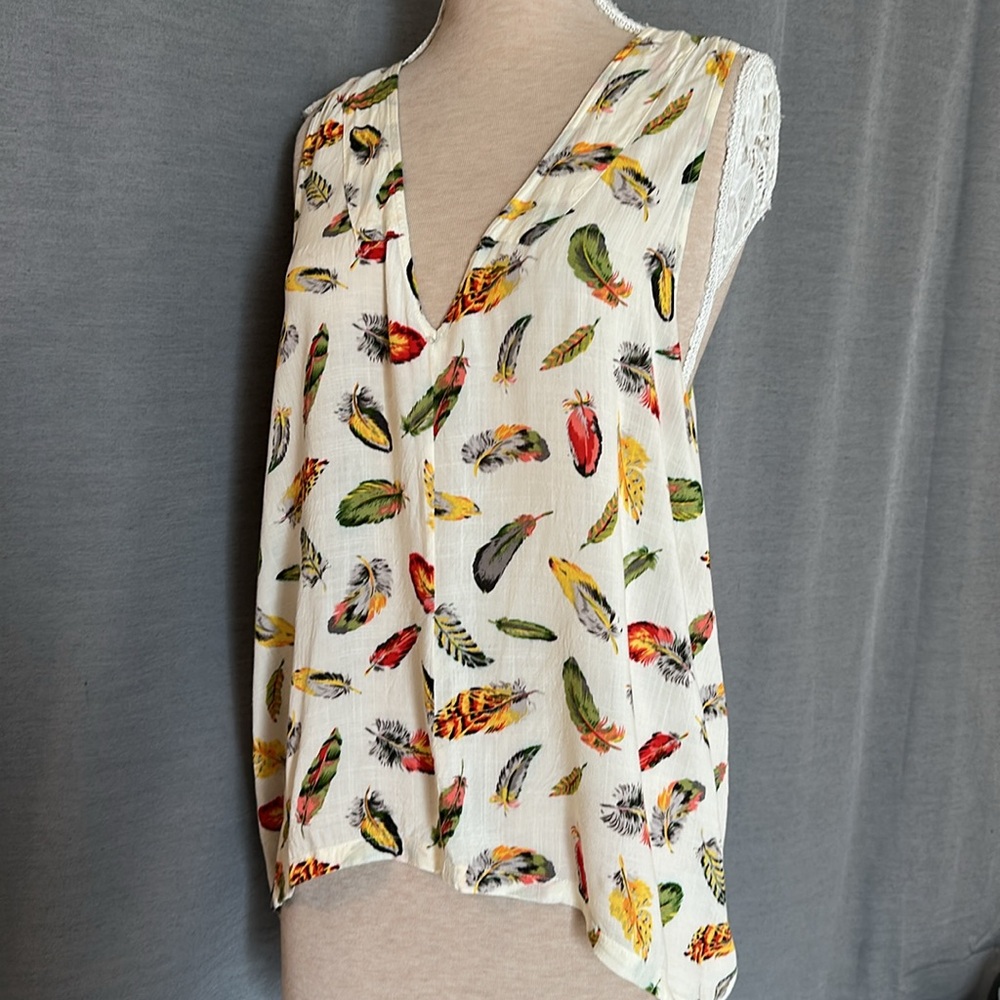 Piko 1988 Extreme Hi-Low Hem Feather Tank size Large